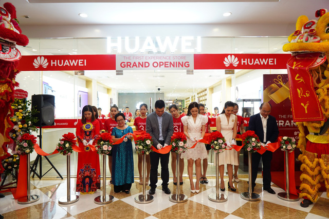 Khai trương Nhà máy Huawei - TST Việt Nam
